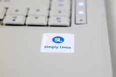 Simply Linux. Наклейка