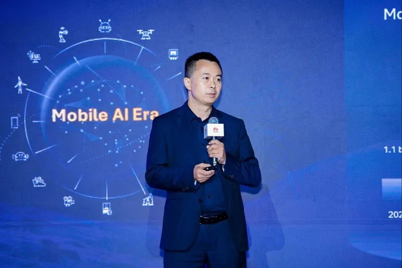 Huawei представила GigaUplink — новую технологию для развития ИИ-возможностей смартфонов